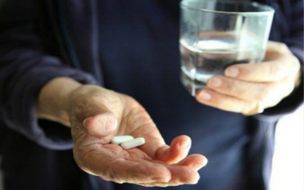 老年人用藥先后順序講究多